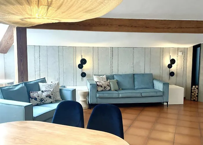 Encantador Atico Con Vistas Al Mar En