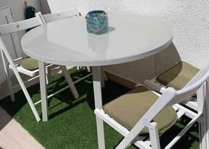 Encantador Atico Con Vistas Al Mar En *